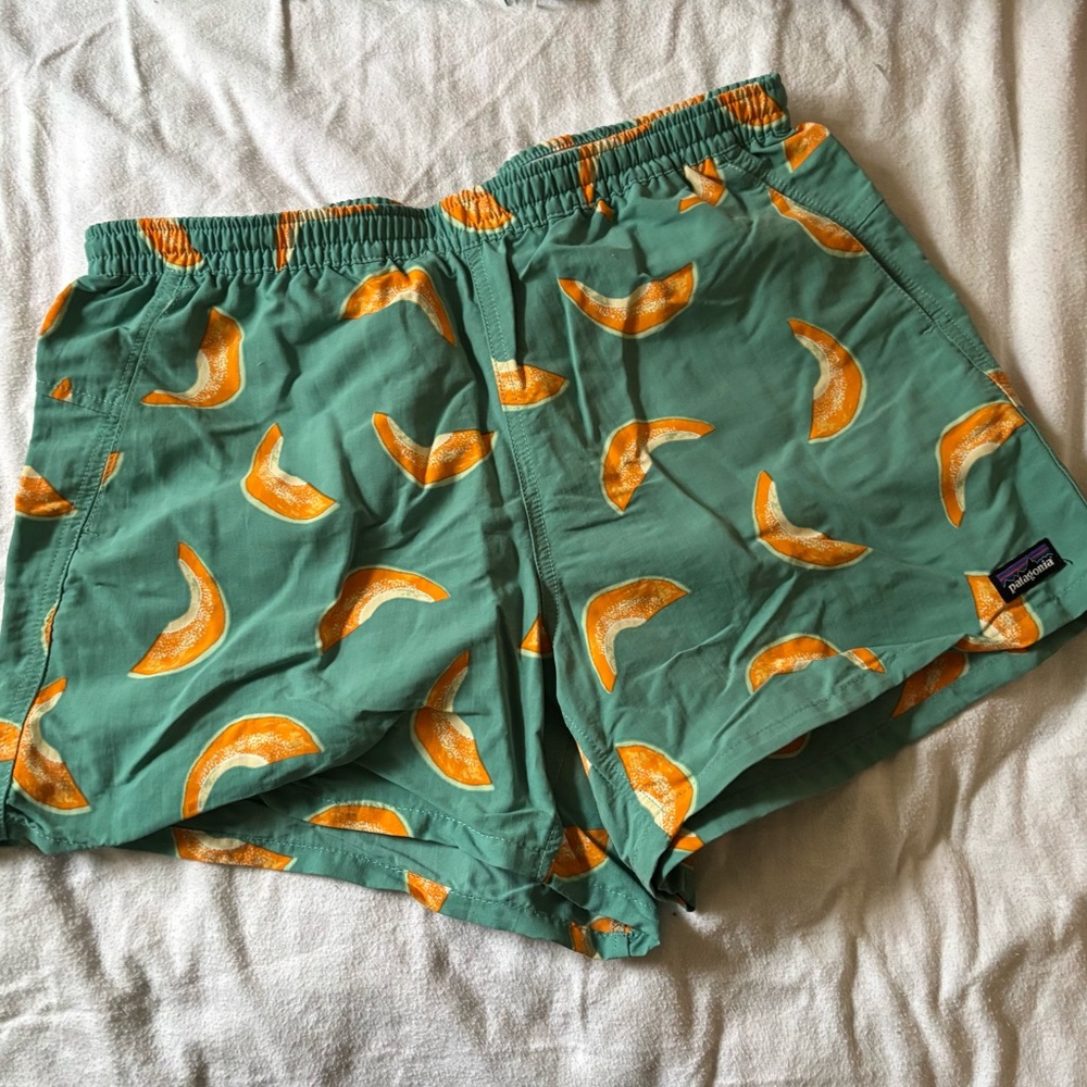 Patagonia 5” baggies melon print